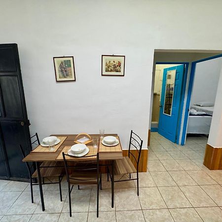 Hostal Inn 1 Флорес Экстерьер фото