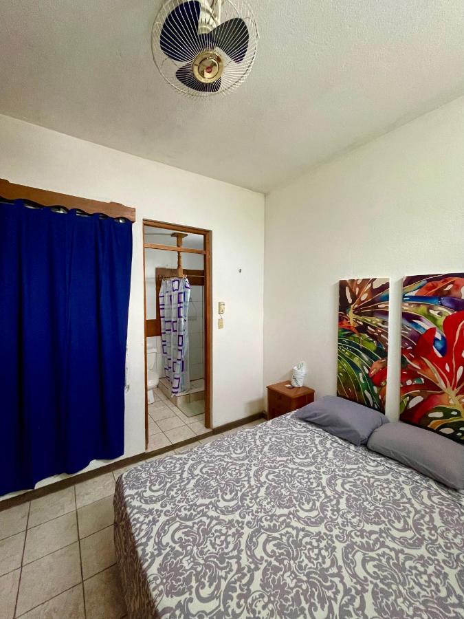 Hostal Inn 1 Флорес Экстерьер фото